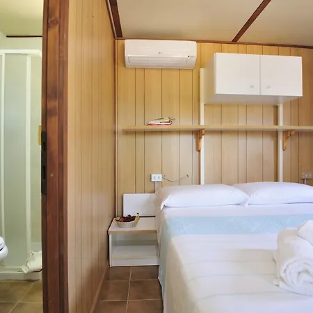 Кемпинг Villaggio Tesonis